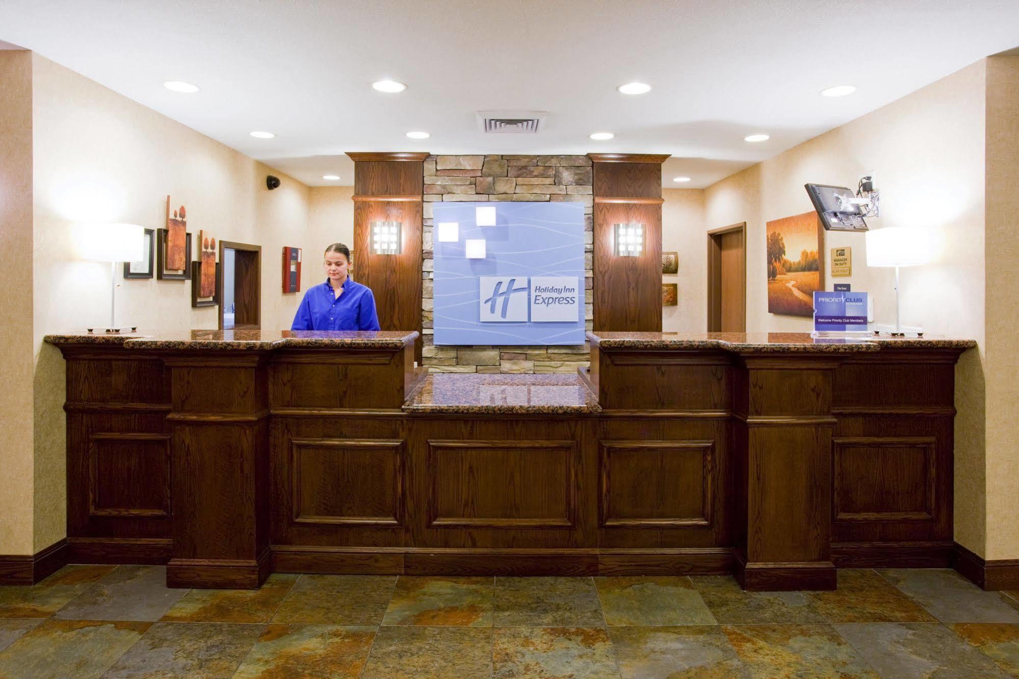 Holiday Inn Express Airport East By Ihg Солт-Лейк-Сити Экстерьер фото